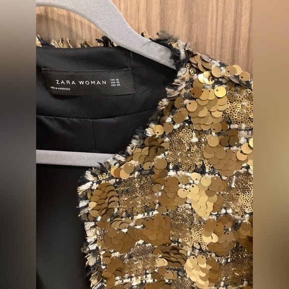 **SOLD** Zara Sequin on Tweed Blazer - Picture 4 of 4